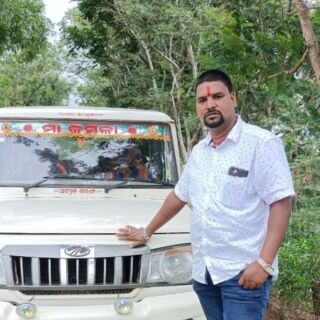 It doesn't demand an extraordinary skill to save a dying person in a road accident rather than standing as a mere spectator. Instead, it requires humane emotion to save the person who is swinging between life and death. A truck driver from Jagatsinghpur of Odisha saved more than 400 lives because being a human being he is aware of his duties. Click the link below to read more about him..⬇⬇https://inspiringodisha.com/a-truck-driver-saved-more.../